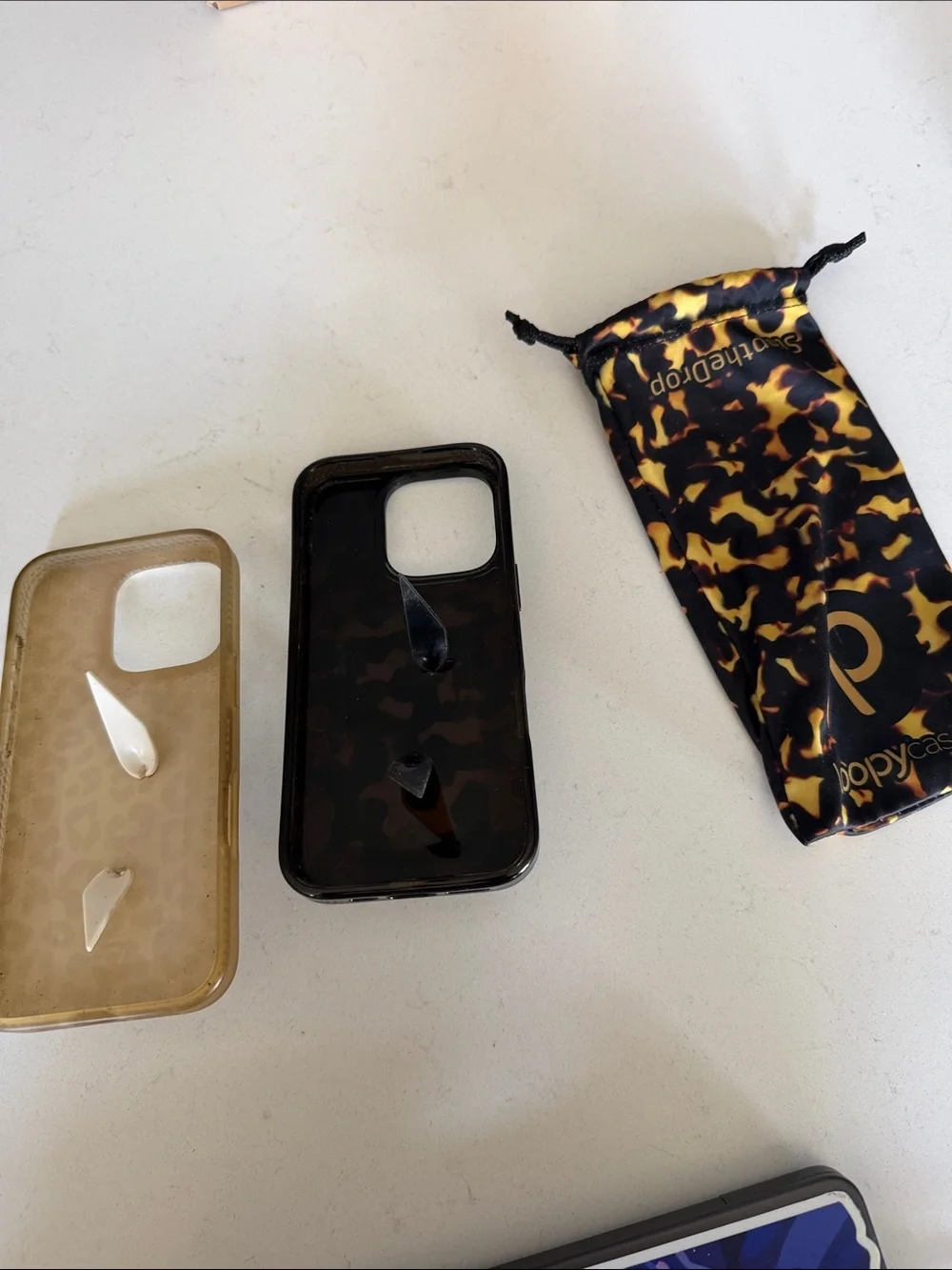 Loopy Case 16 pro Leopard & Tortoiseshell Grip Phone Case Set - Black & Cream